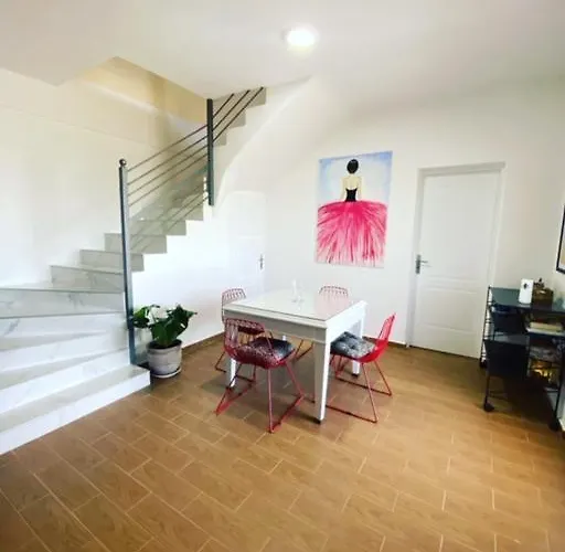 Semesterbostad My Olive Tree House *